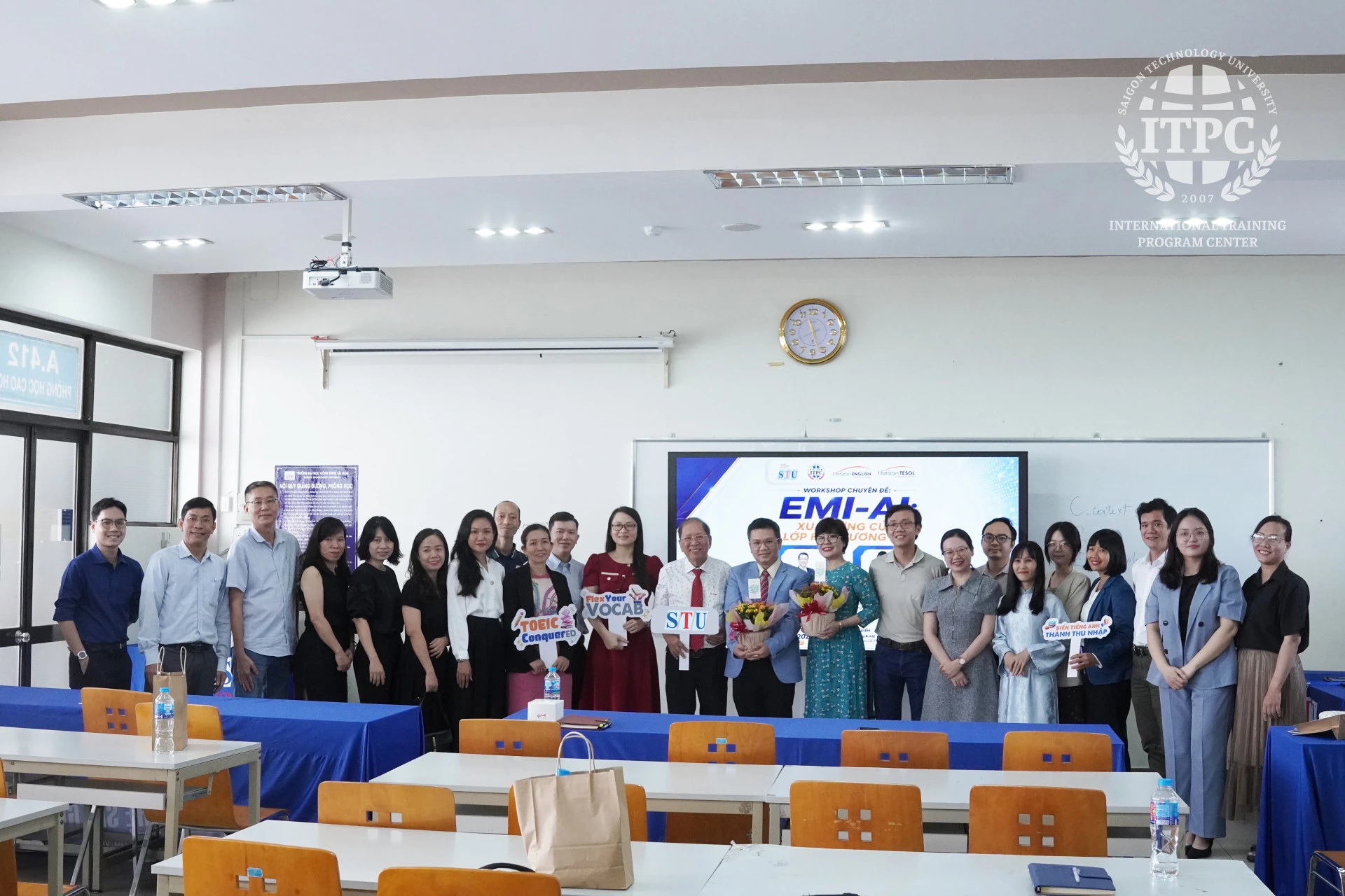 WORKSHOP “EMI VÀ AI – XU HƯỚNG CỦA LỚP HỌC TƯƠNG LAI” TẠI TRƯỜNG ĐẠI HỌC CÔNG NGHỆ SÀI GÒN (STU)